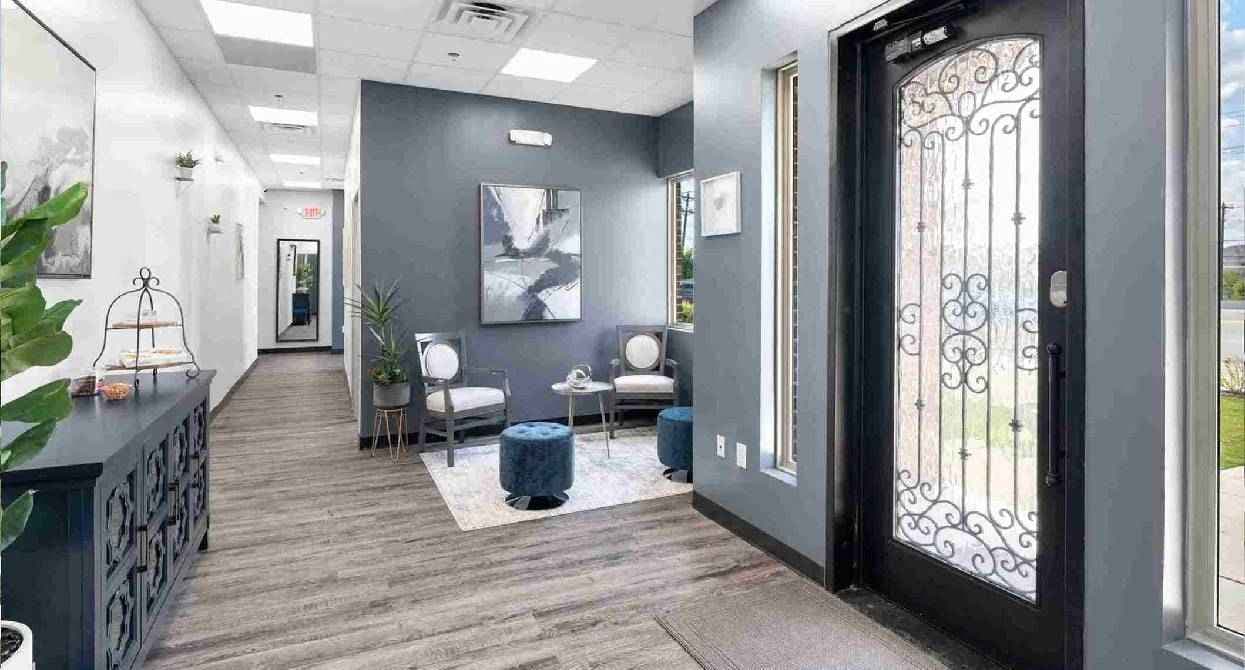 GARDENIA VILLAGE OFFICE SUITES