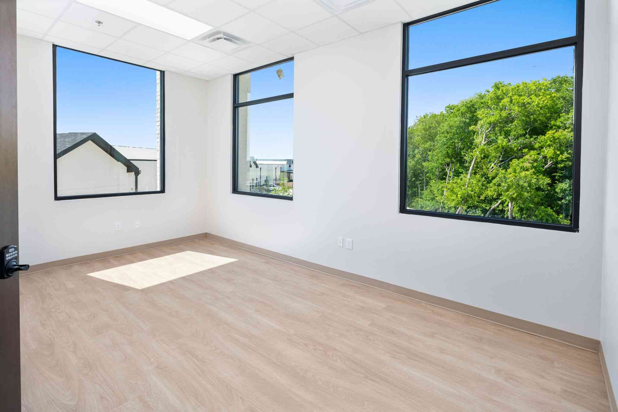 6-web-or-mls-8195-Custer-Rd-Frisco-TX-75035-Exports-6-11zon